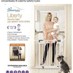 Dreambaby® Liberty Security Gate- White